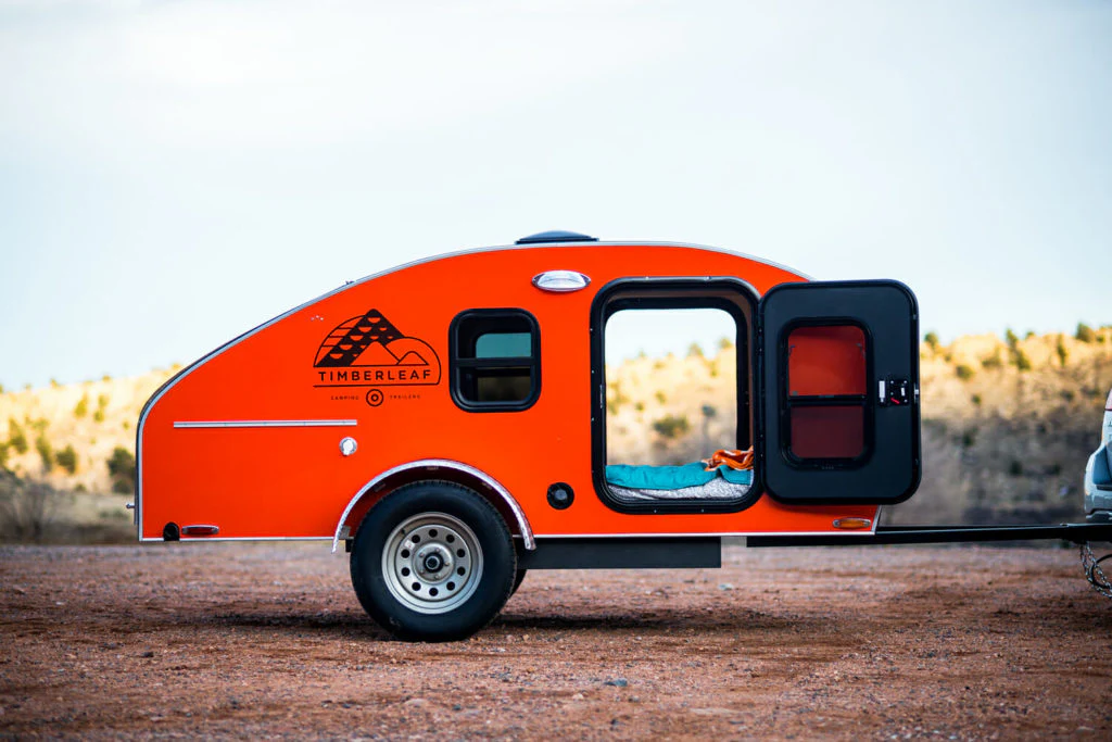 RV and vehicle camping at Raptor Roost